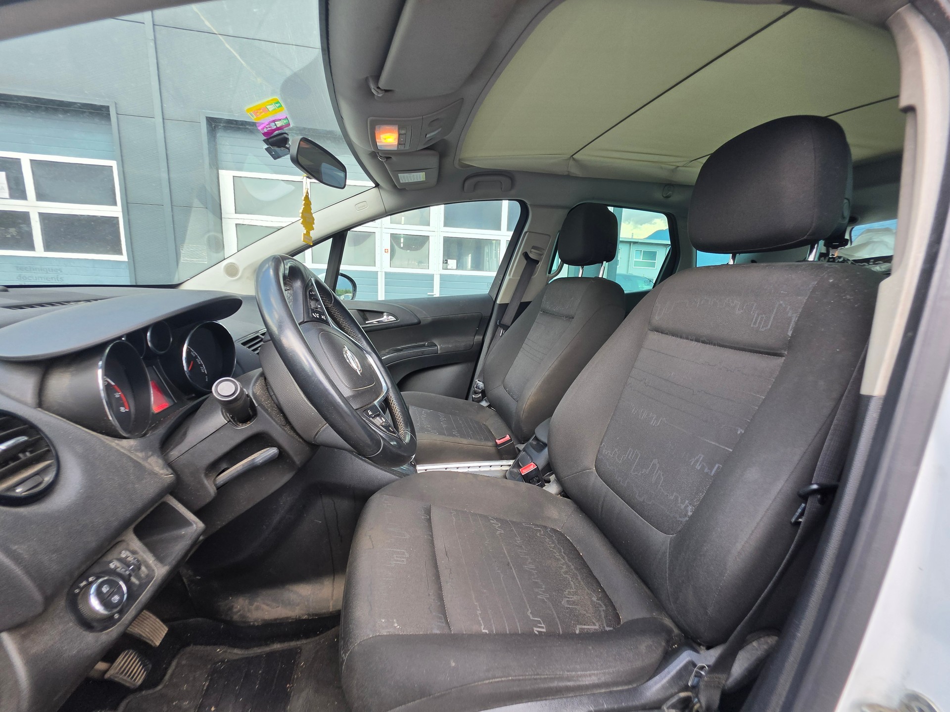 OPEL Meriva 1.4 Turbo Color Edition-image-8