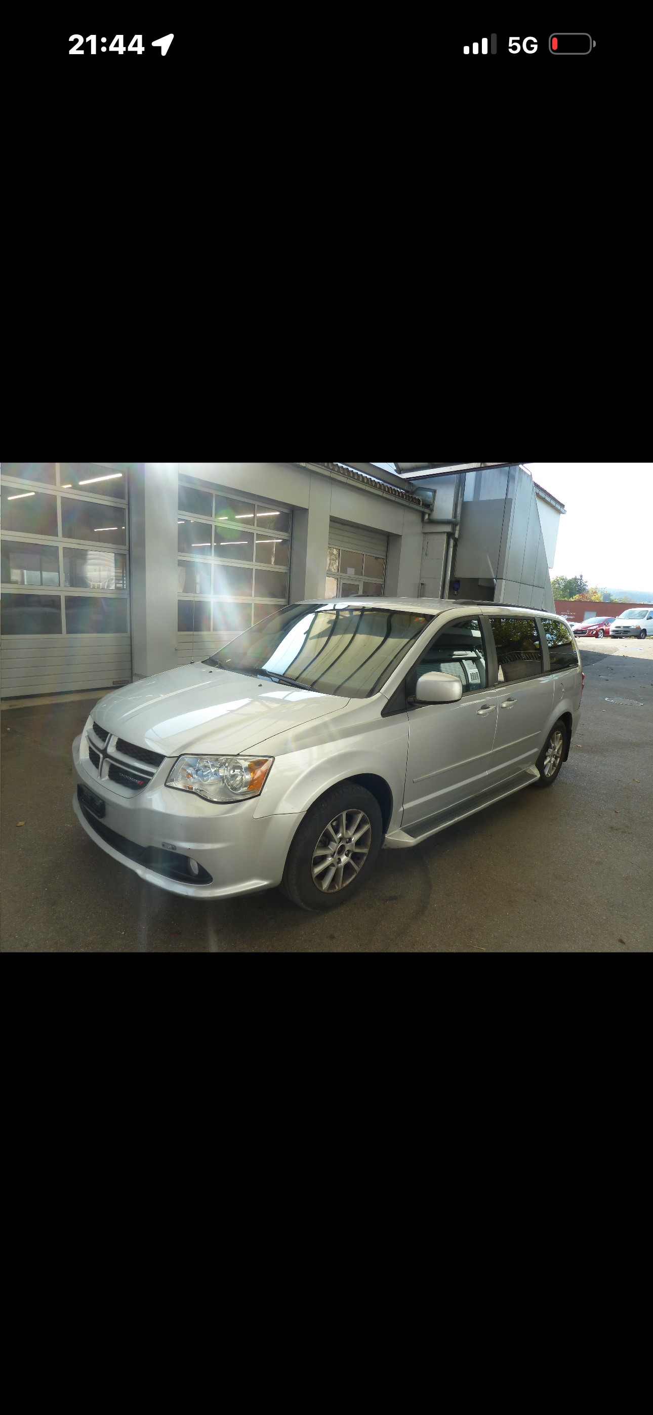 DODGE Grand Caravan-image-3