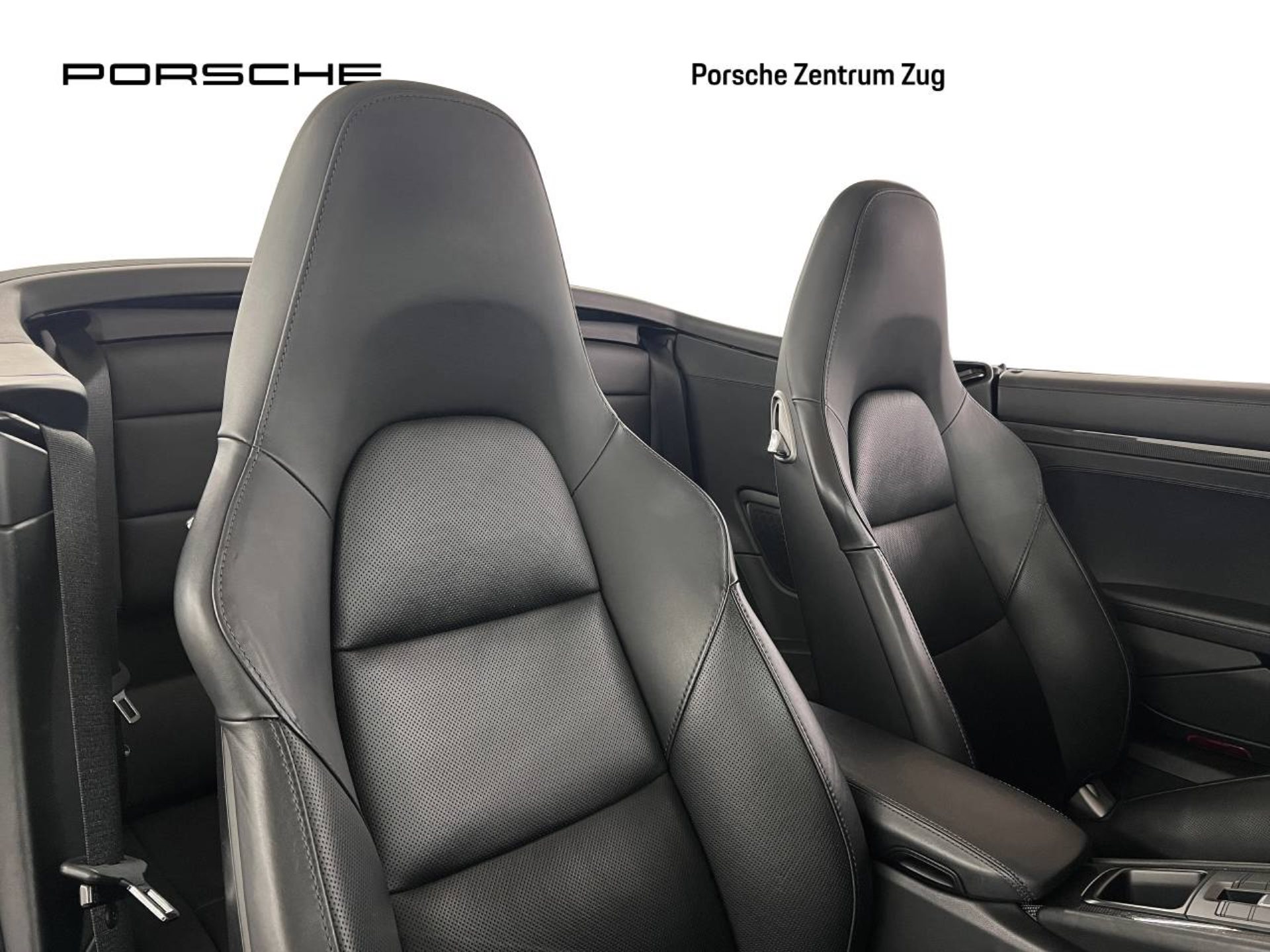 PORSCHE 911 Turbo S Cabriolet-image-19