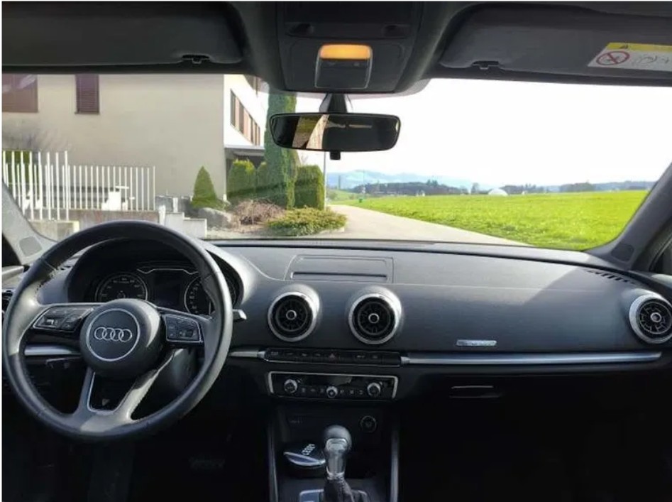 AUDI 1.5 T FSI Design S-Tronic-image-1