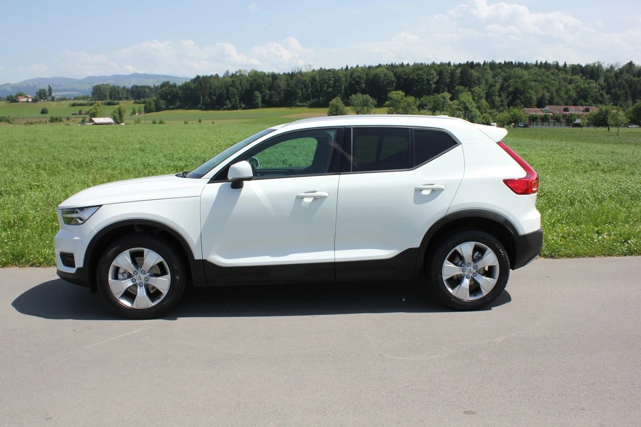 VOLVO XC40 D3 Geartronic-image-4