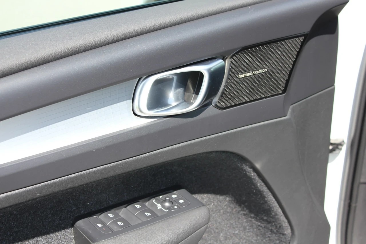 VOLVO XC40 D3 Geartronic-image-14
