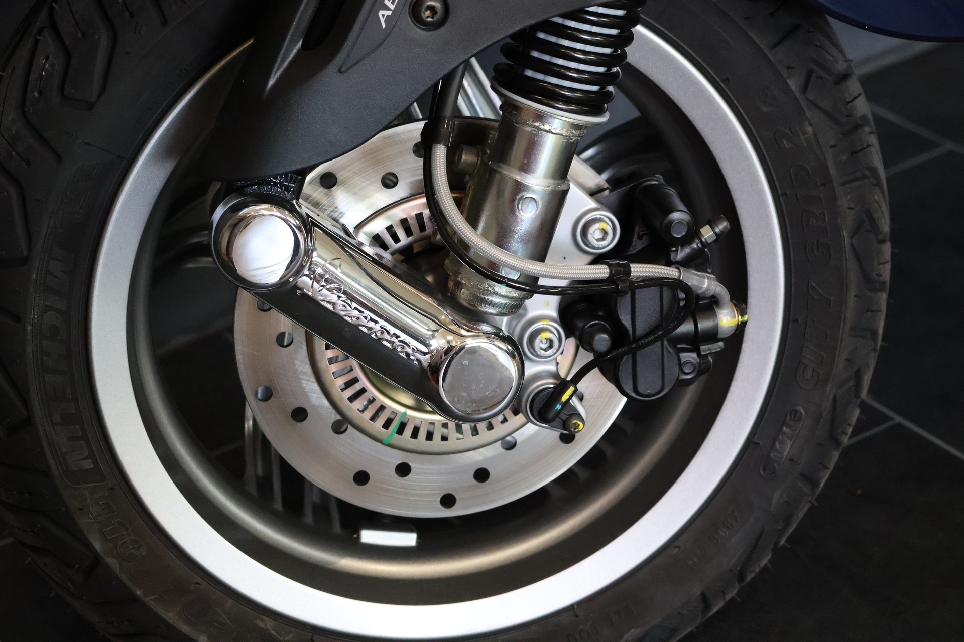 PIAGGIO Vespa 125 Primavera ABS E5+ (4Jahre Garantie)-image-6