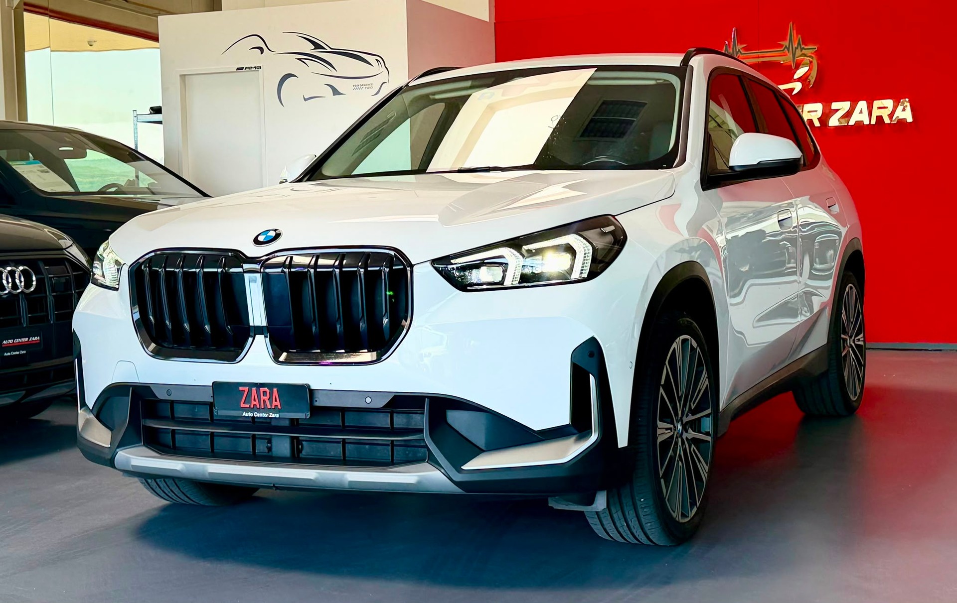 BMW X1 sDrive 18d *FACELIFT*-image-5