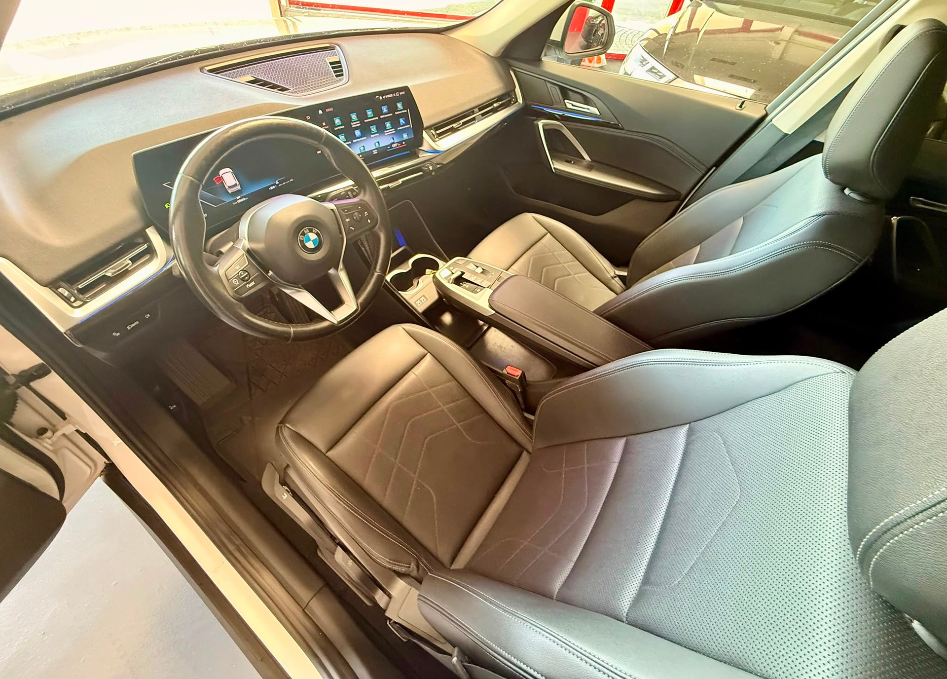 BMW X1 sDrive 18d *FACELIFT*-image-17