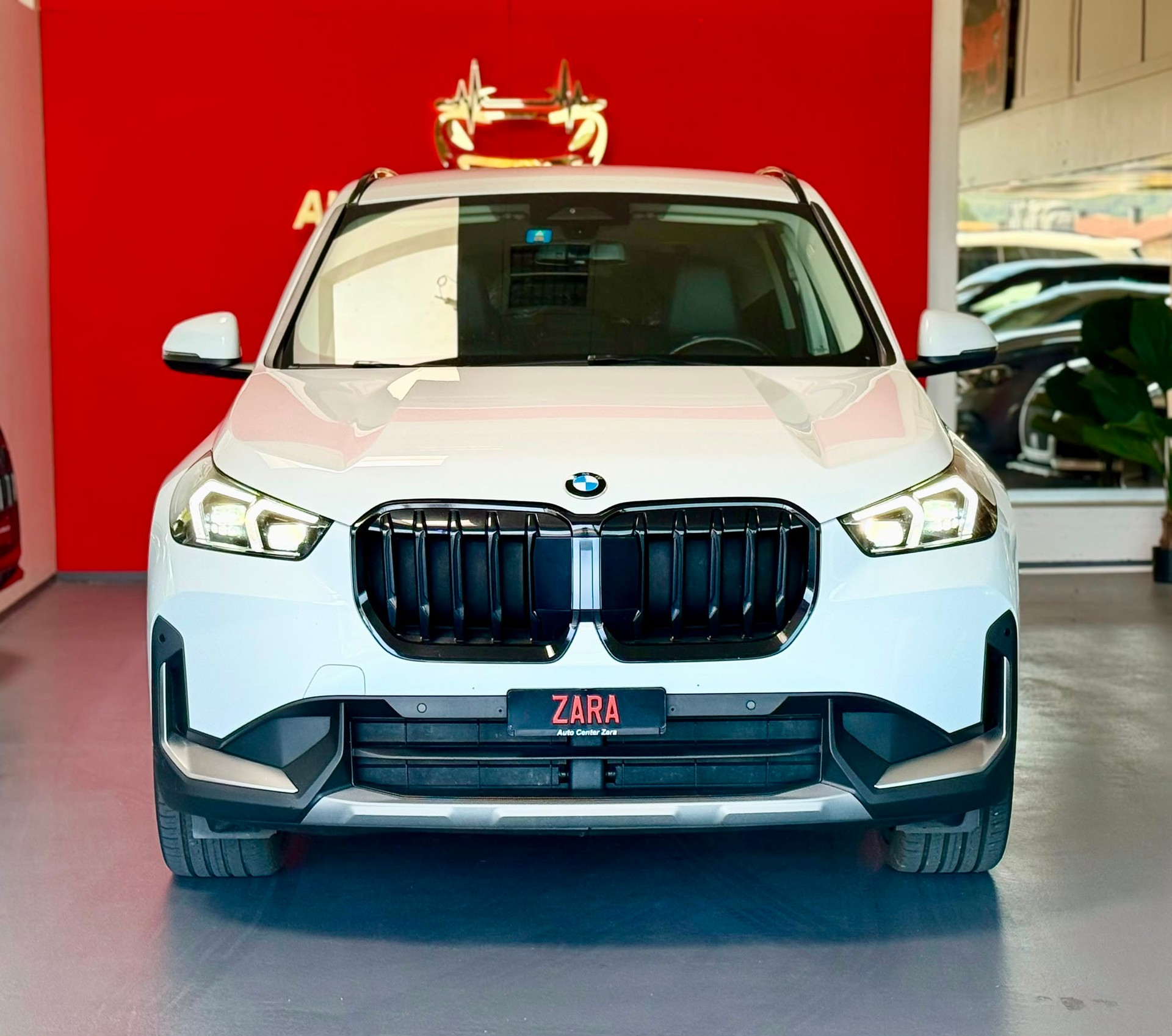 BMW X1 sDrive 18d *FACELIFT*-image-6