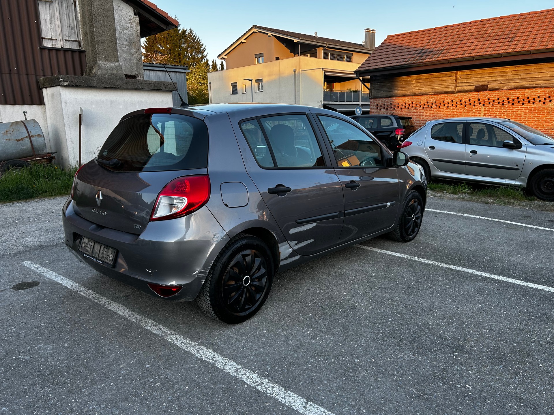 RENAULT Clio 1.2 16V Turbo S-image-4