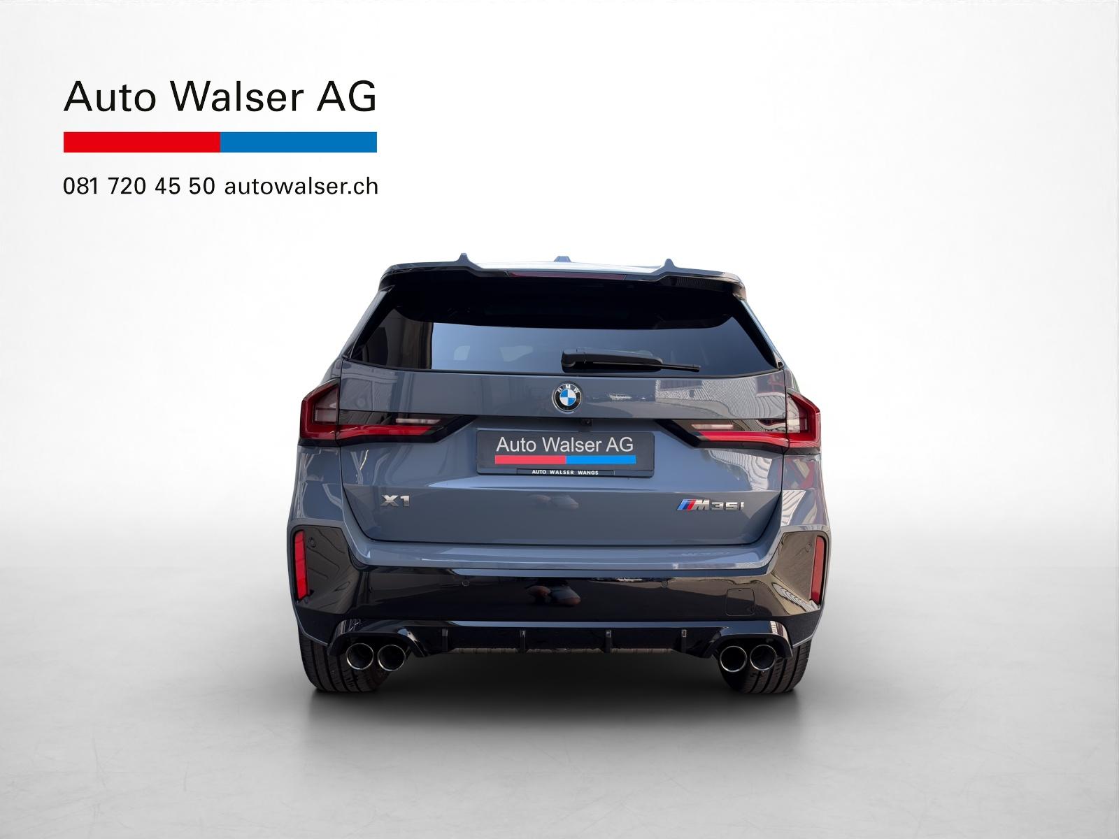 BMW X1 M35i-showroom-element-3