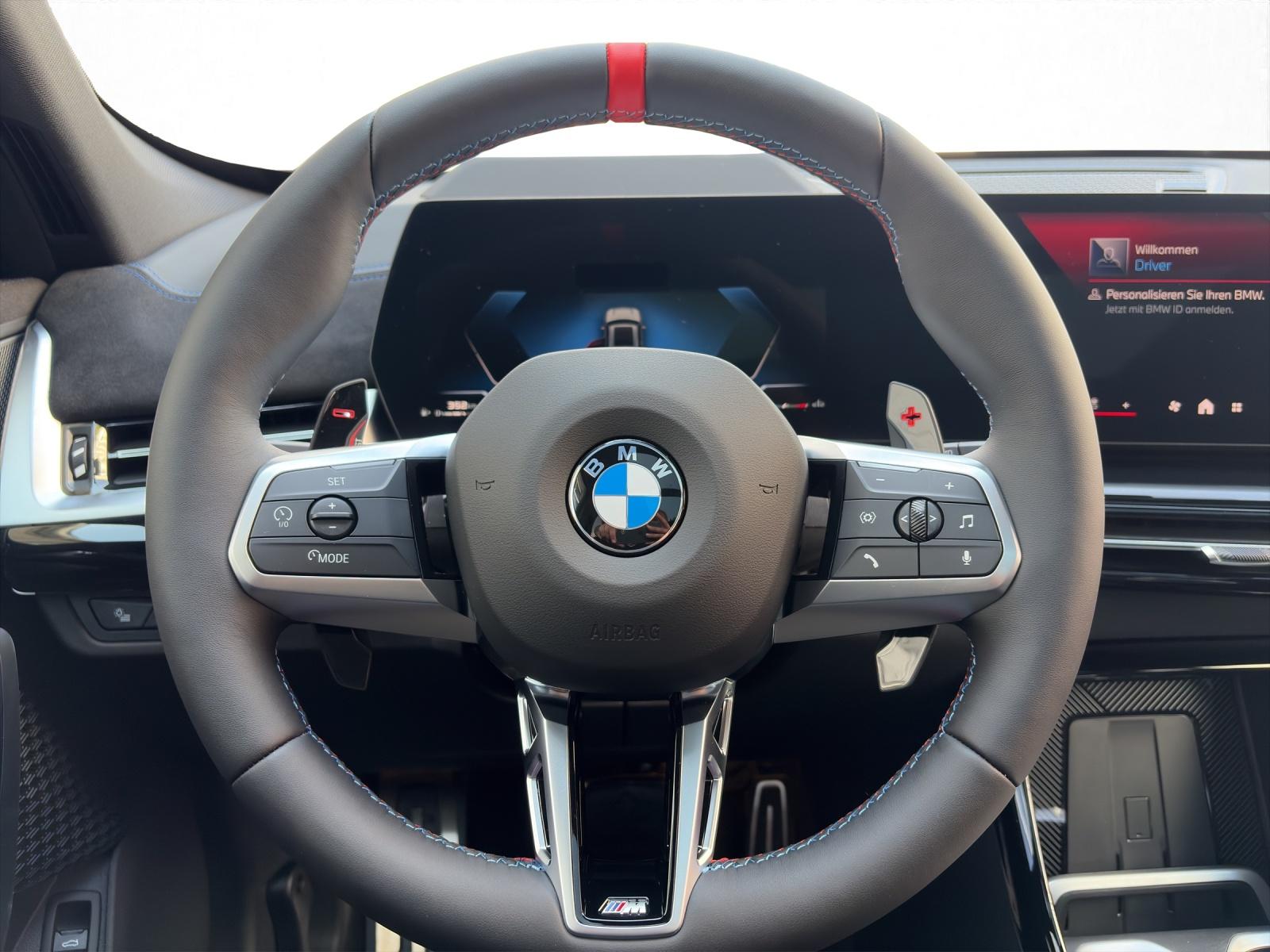 BMW X1 M35i-image-10