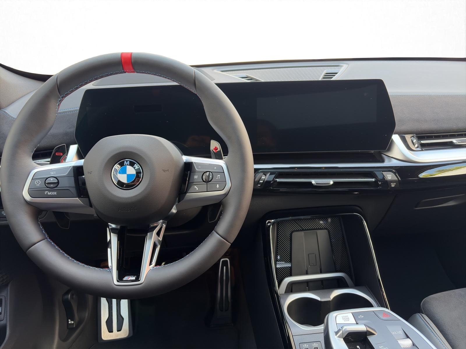 BMW X1 M35i-image-12