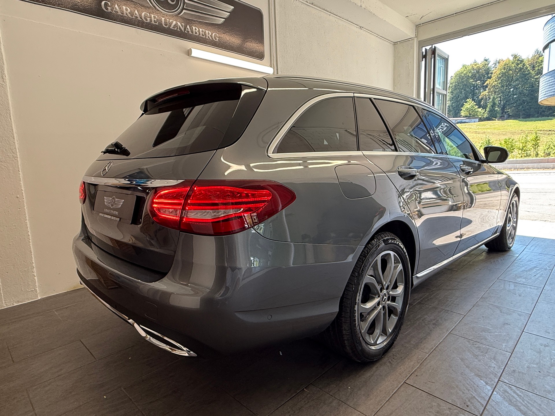 MERCEDES-BENZ C 200 Exclusive 4Matic 9G-Tronic Ab 250.- pro Monat Head-Up uvm-image-4