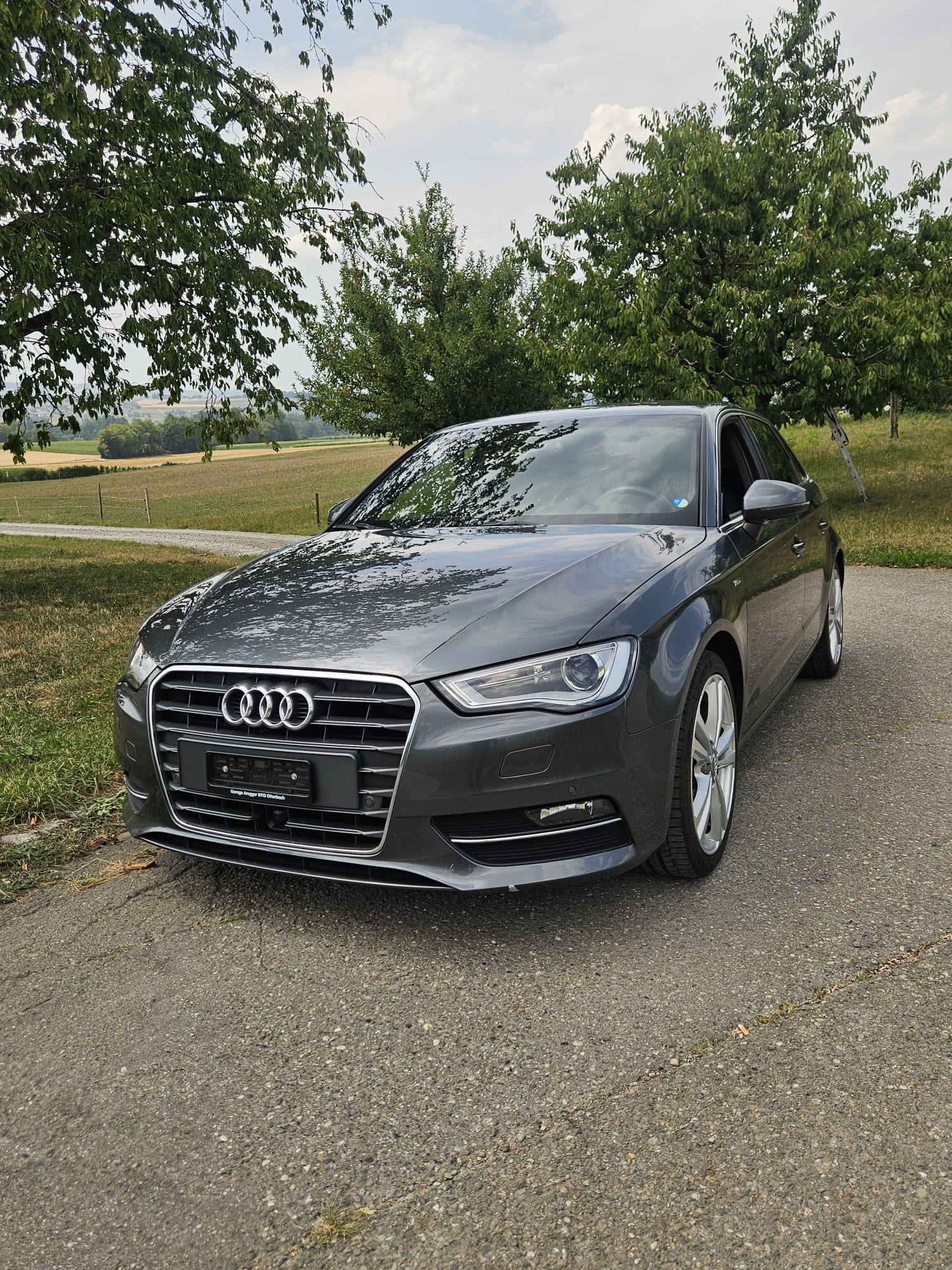 AUDI 1.4 T FSI COD Ambition S-Tr-image-0