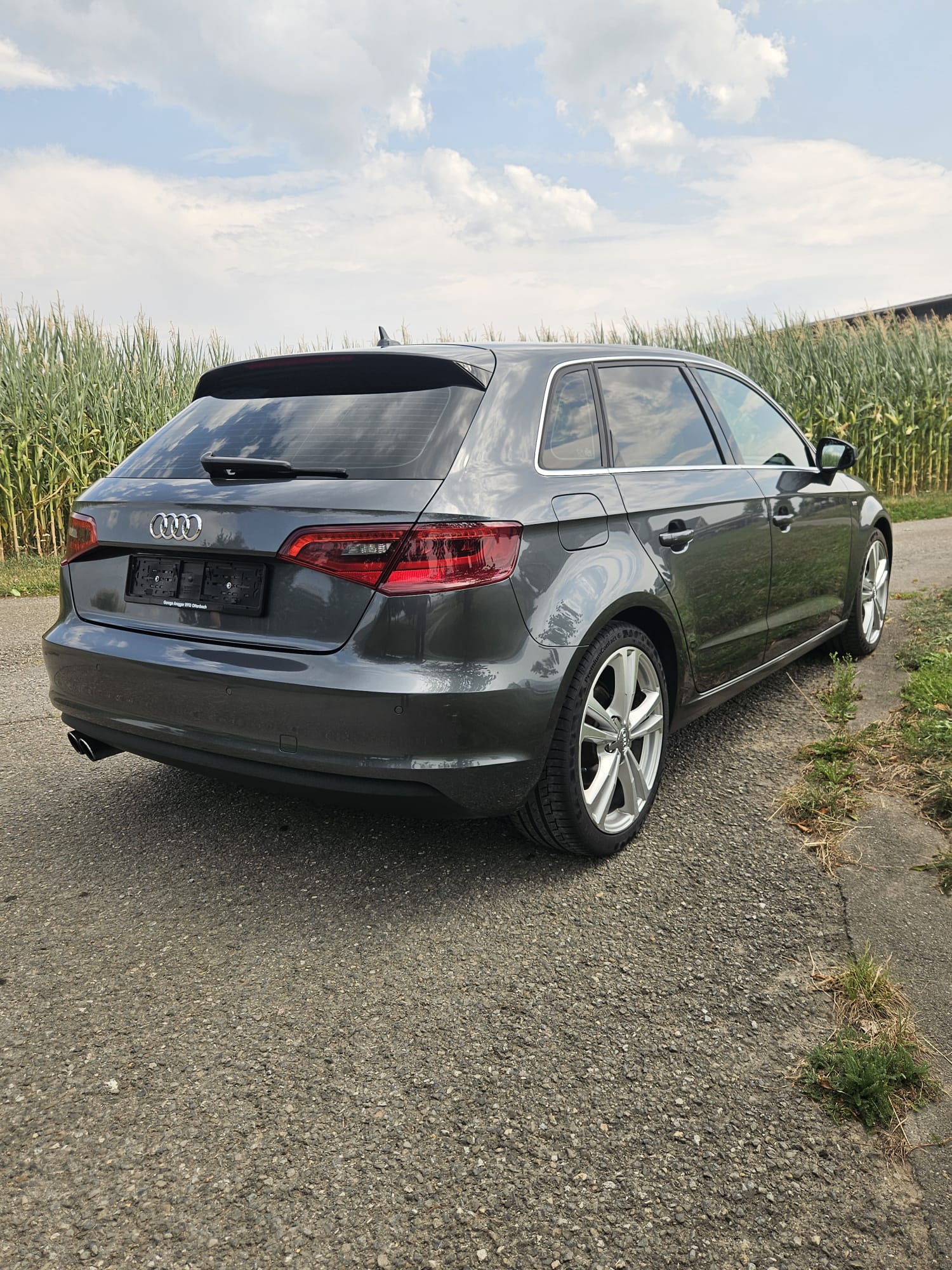 AUDI 1.4 T FSI COD Ambition S-Tr-image-1