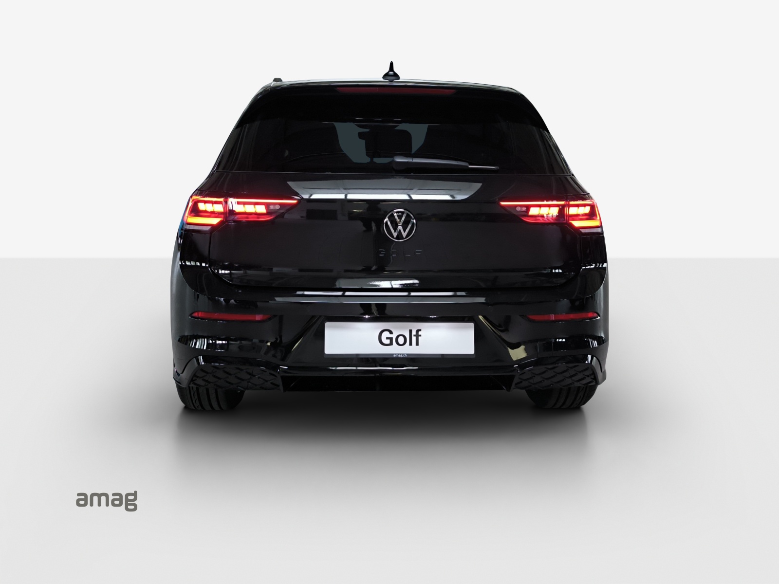 VW Golf 1.5 e TSI mHEV R-Line DSG-showroom-element-3