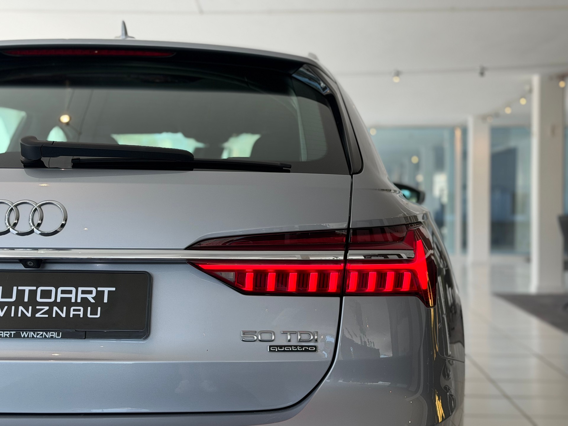 AUDI A6 Avant 50 TDI Sport quattro tiptronic **AHK**Frisch ab MFK & Service**-image-25