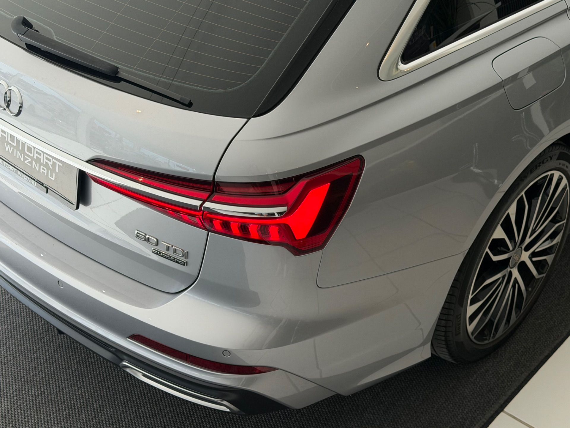 AUDI A6 Avant 50 TDI Sport quattro tiptronic **AHK**Frisch ab MFK & Serv-image-23