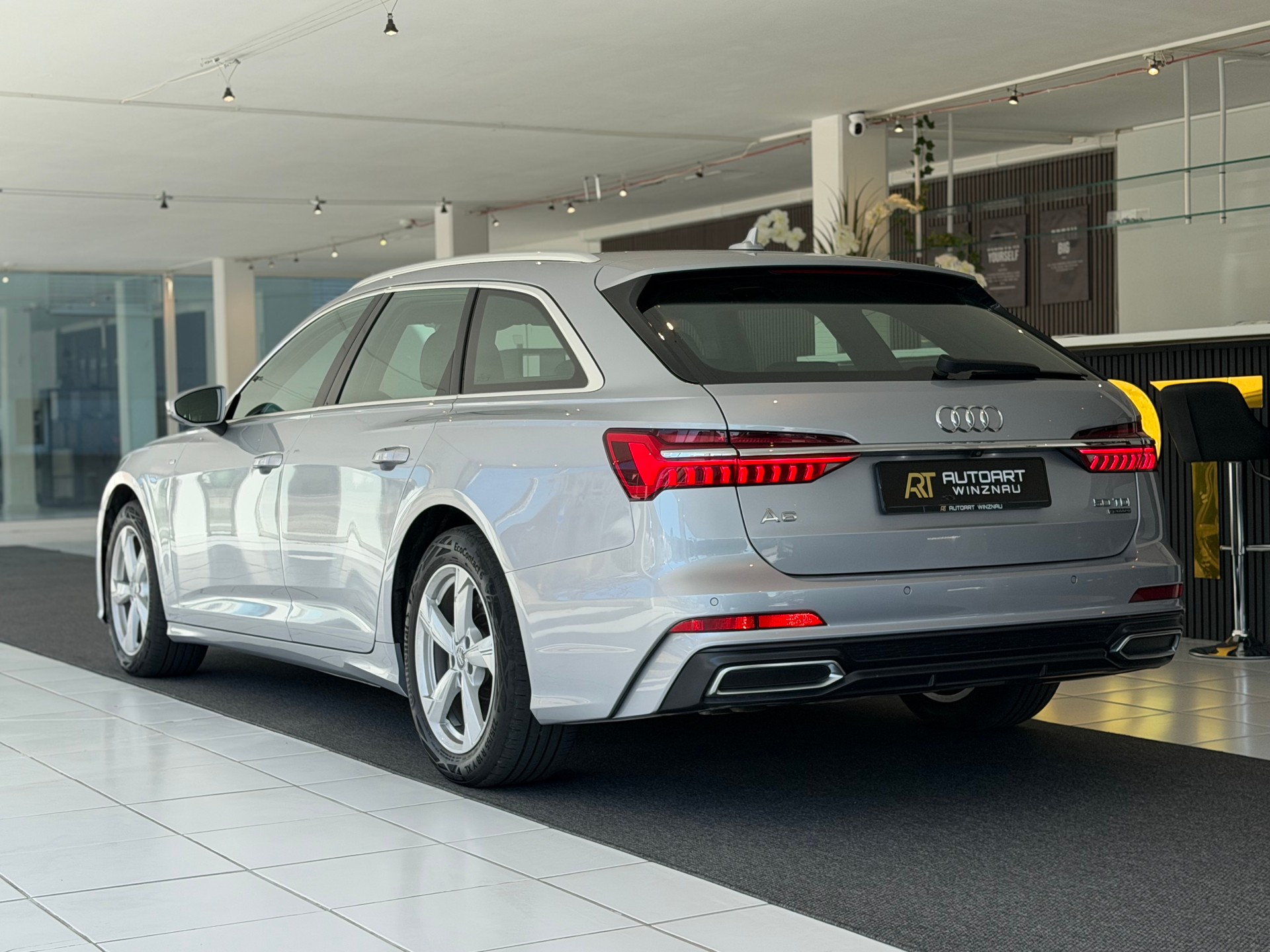 AUDI A6 Avant 50 TDI Sport quattro tiptronic **AHK**Frisch ab MFK & Service**-image-6