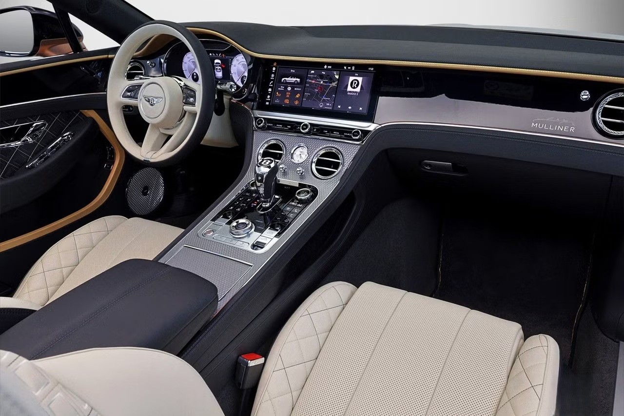 BENTLEY Continental GTC 4.0 V8 Mulliner-image-9