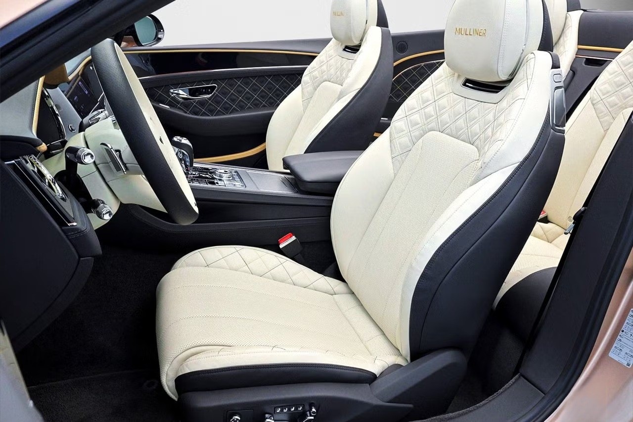 BENTLEY Continental GTC 4.0 V8 Mulliner-image-10