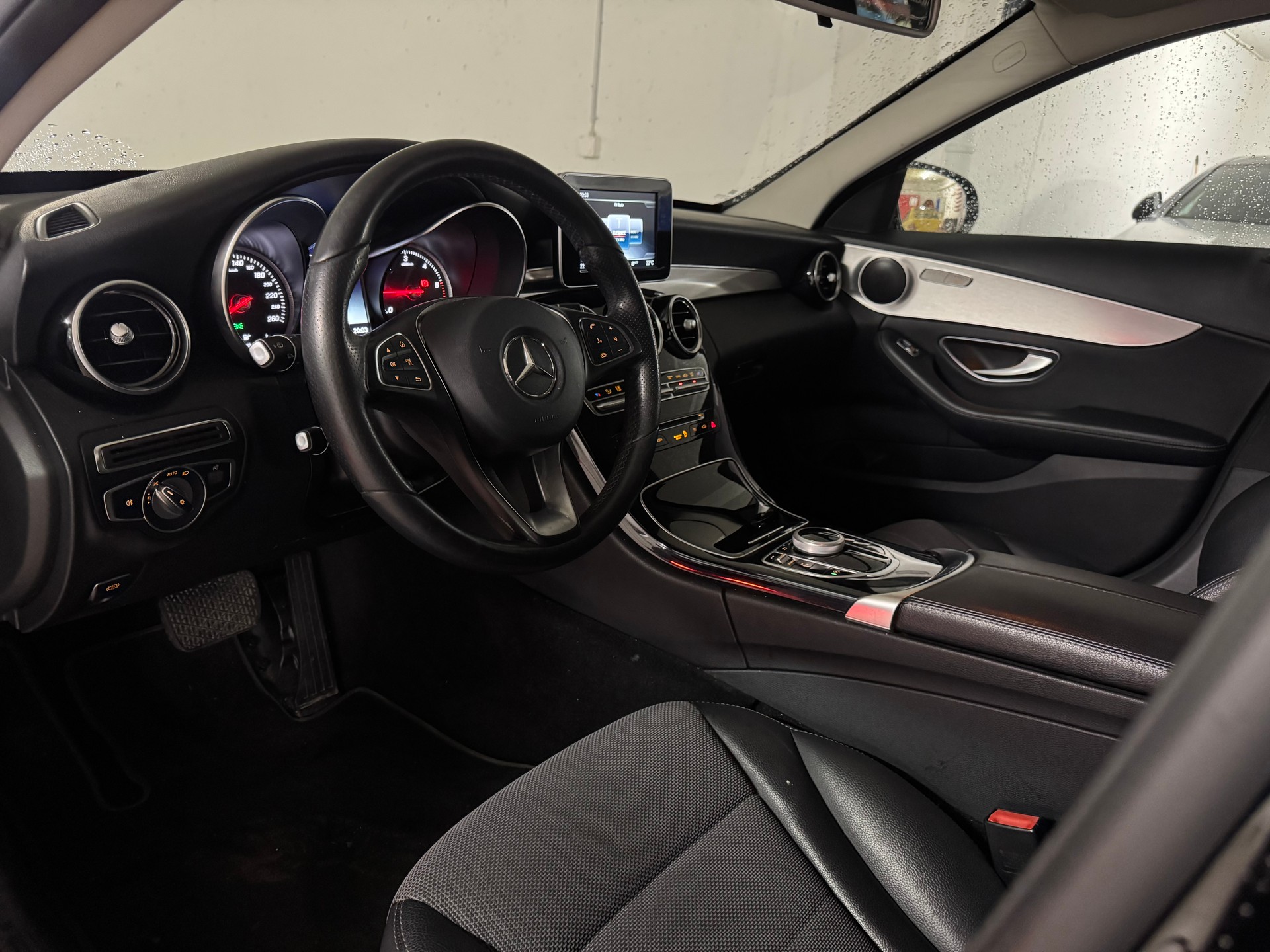 MERCEDES-BENZ C 220 d 4Matic 9G-Tronic CH-Fahrzeug-image-8