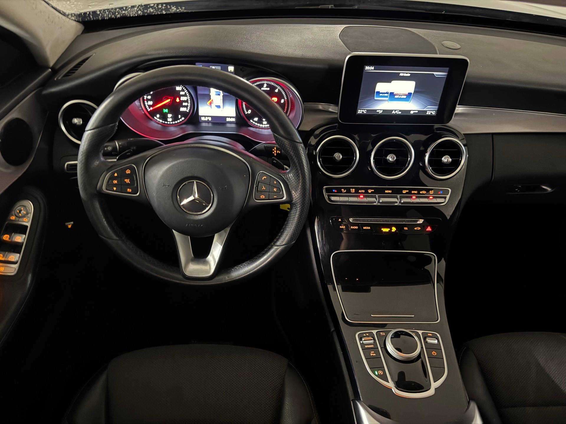 MERCEDES-BENZ C 220 d 4Matic 9G-Tronic CH-Fahrzeug-image-10