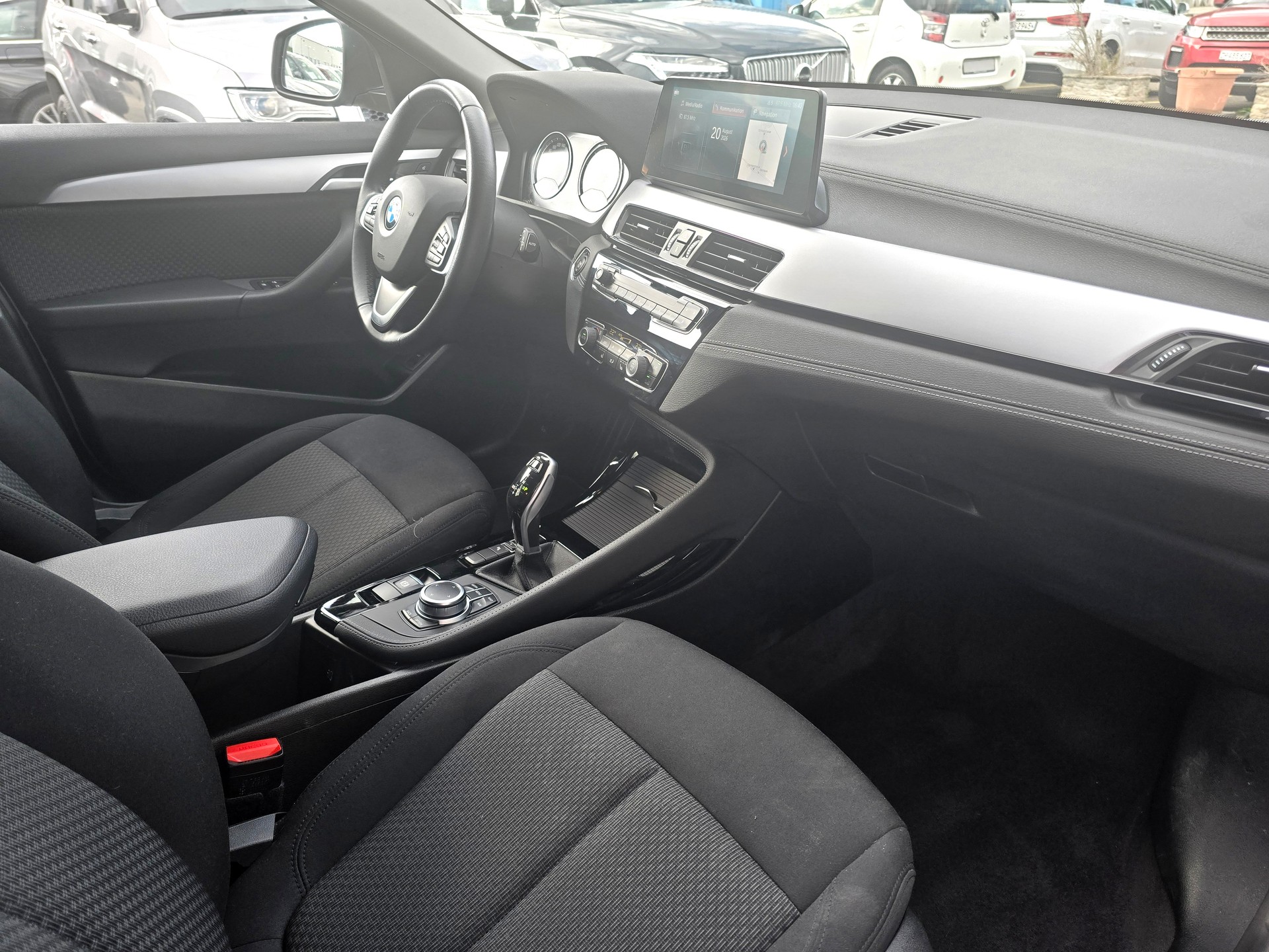 BMW X2 sDrive 18i Steptronic DSK-image-8