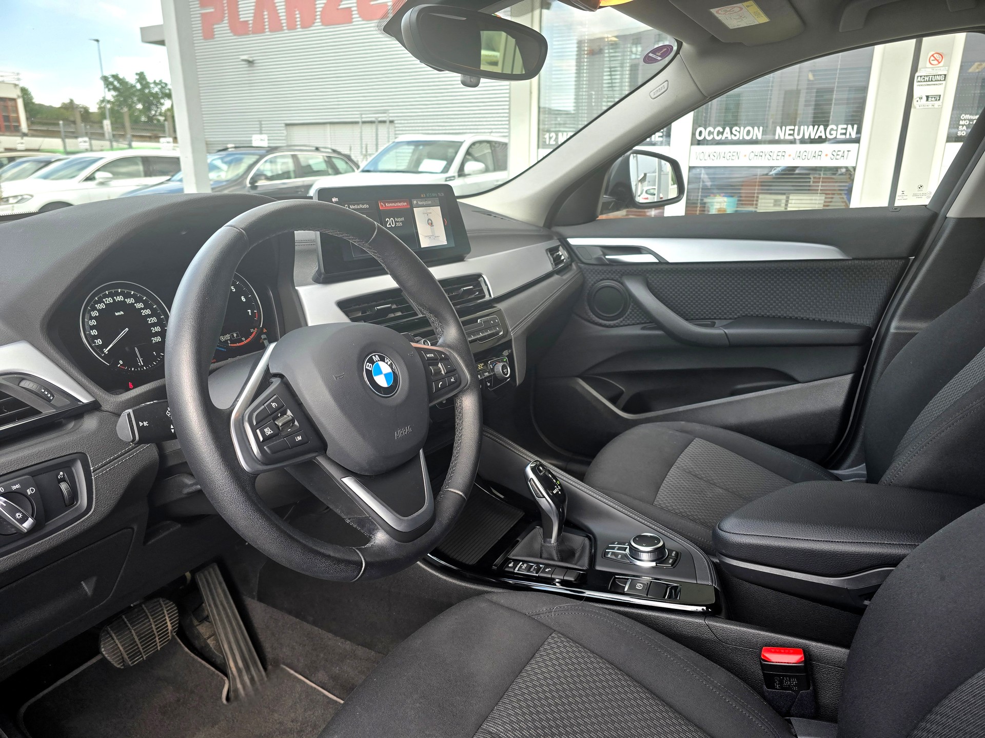 BMW X2 sDrive 18i Steptronic DSK-image-10