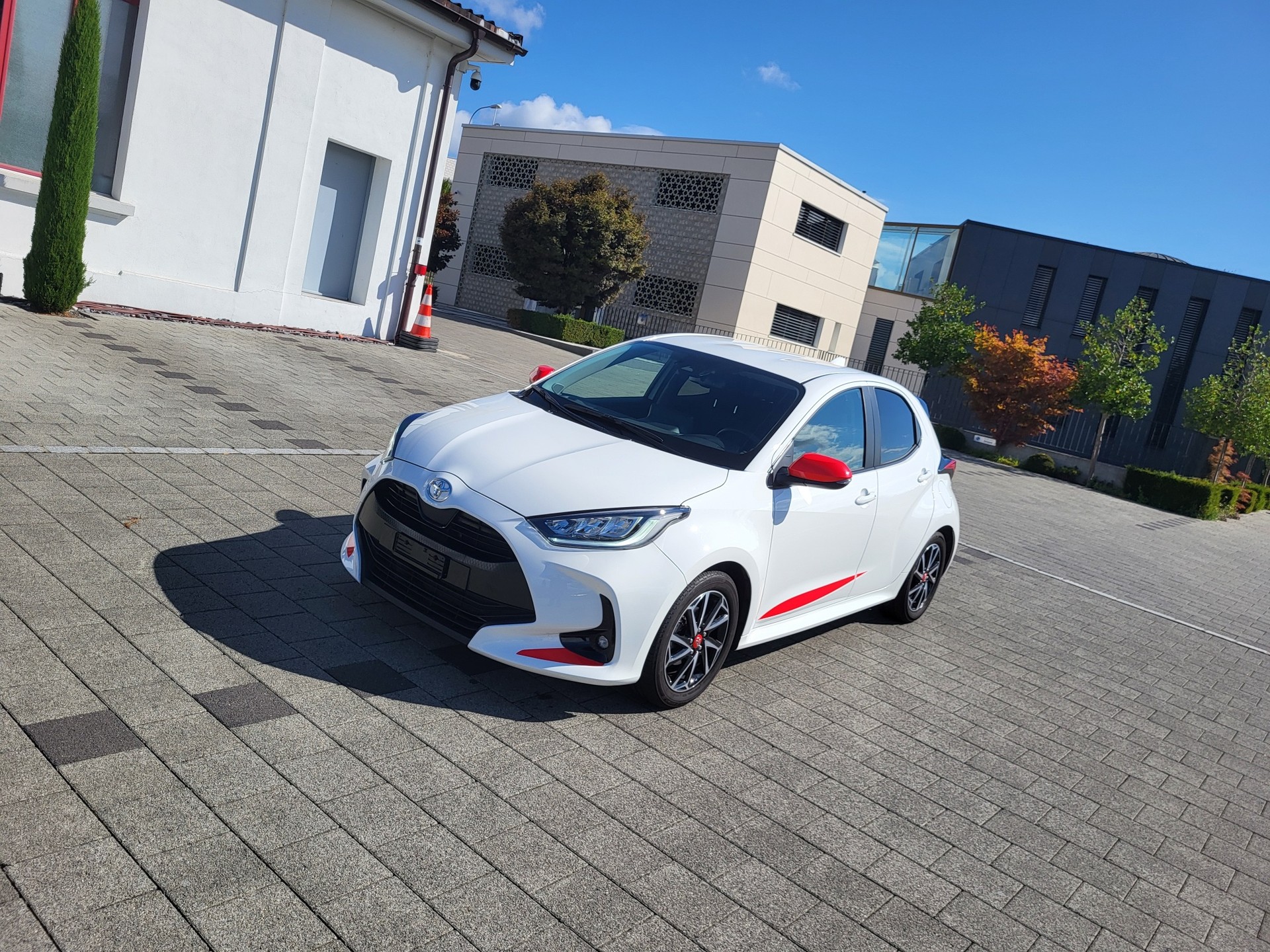TOYOTA Yaris 1.5 Trend-image-3