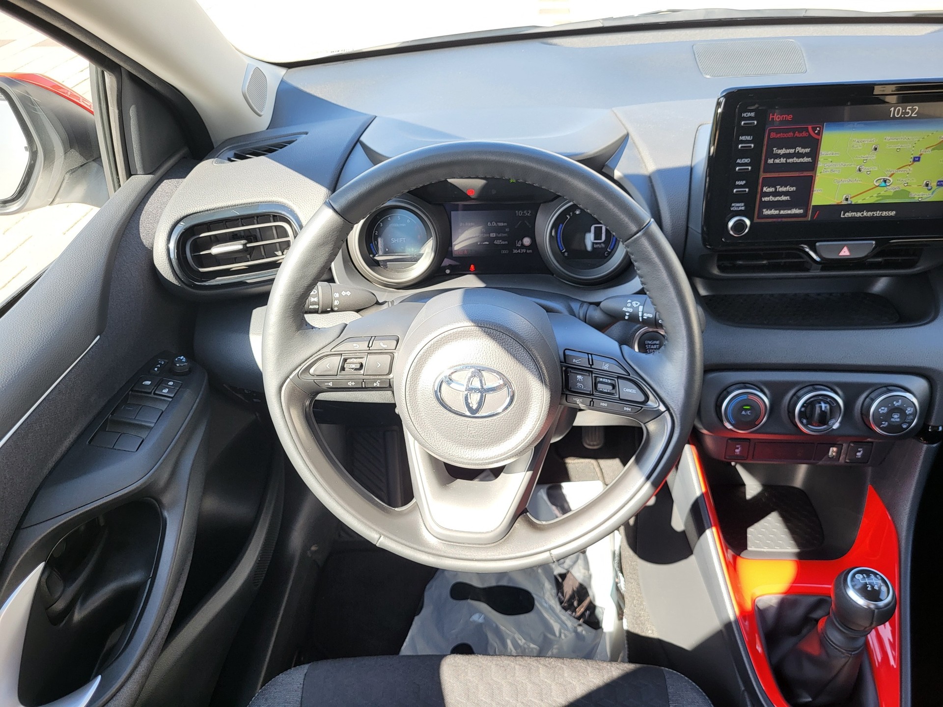 TOYOTA Yaris 1.5 Trend-image-8