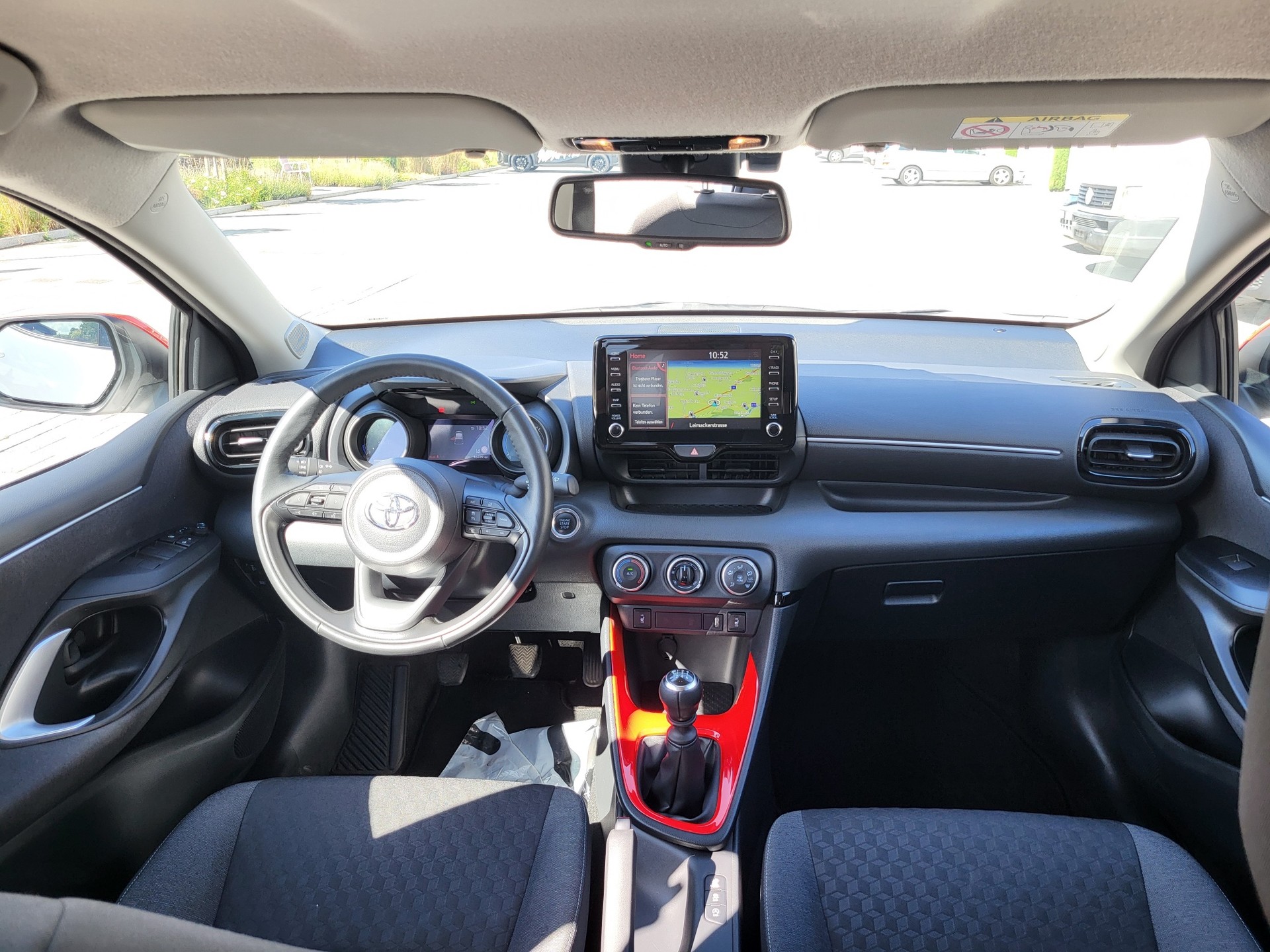 TOYOTA Yaris 1.5 Trend-image-6