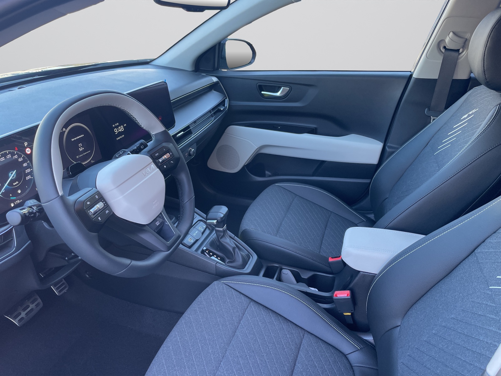 KIA Stonic 1.0 T-GDI GT-Line-image-4
