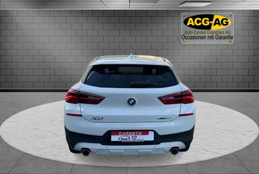 BMW X2 xDrive 18d Steptronic ** CH-FHZ, mit Gratis Service Paket ** Gr-Navi ** Tempomat ** PDC V+H ** Frisch Ab MFK & Service **-image-4
