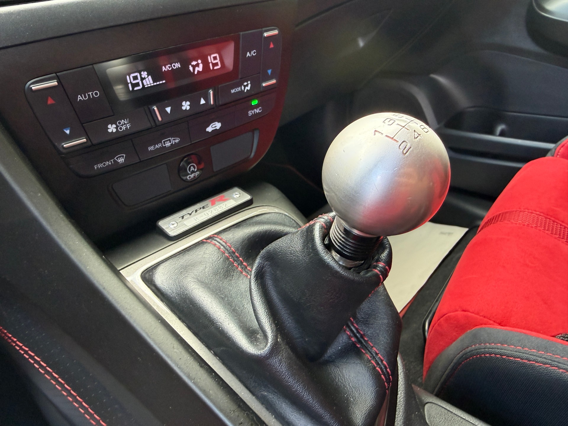 HONDA Civic 2.0 i-VTEC Type R-image-11