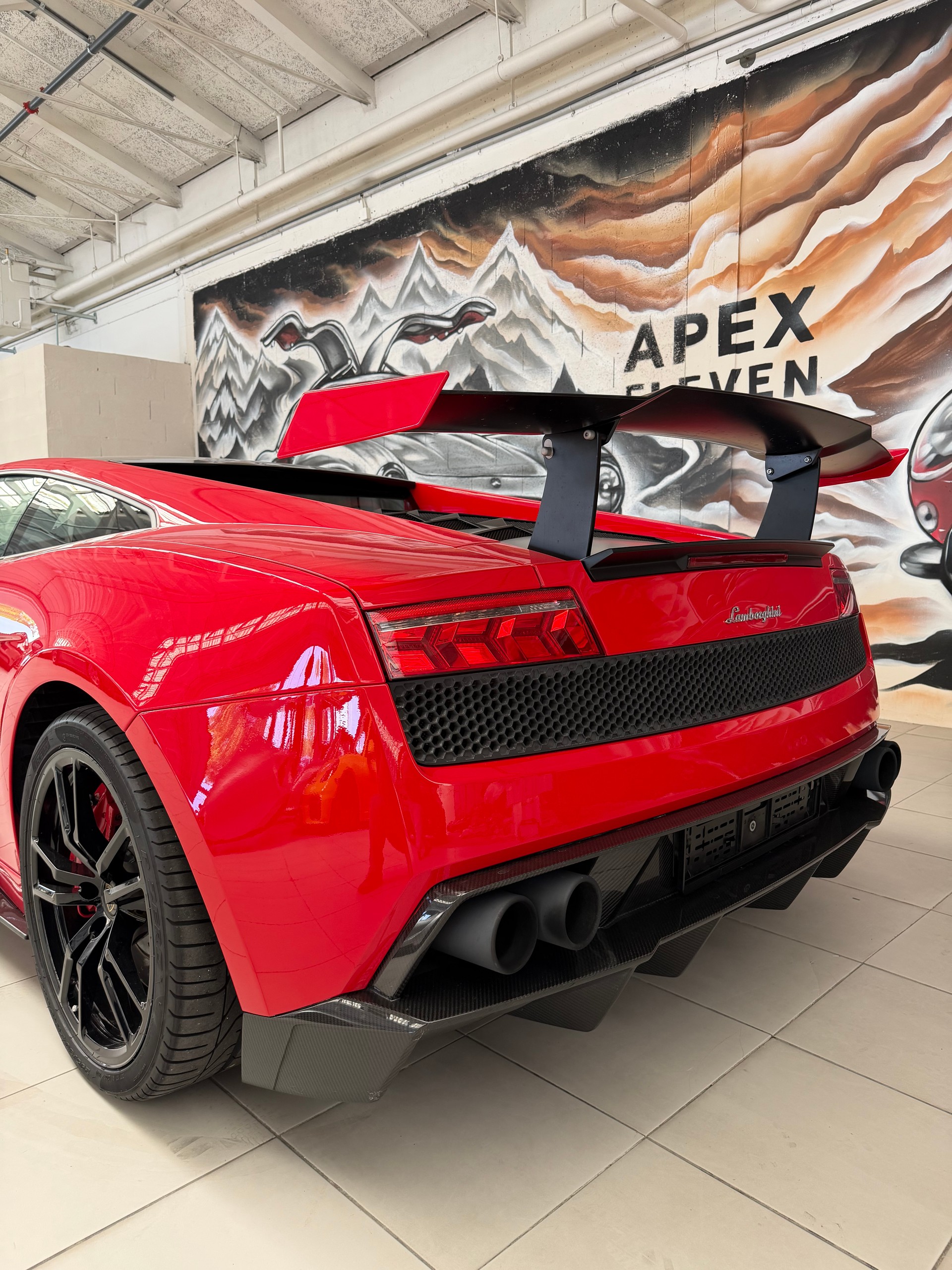 LAMBORGHINI Gallardo LP570-4 Coupé Super Trofeo Lim. Ed. 150 E-Gear-showroom-element-3