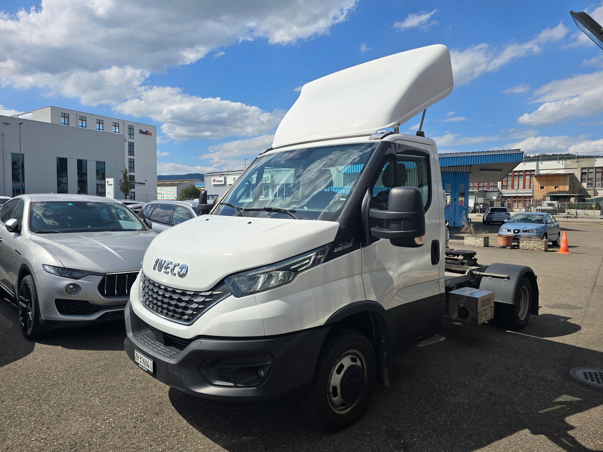 IVECO 50 C 18/35H A8 Hi-Matic Sattelschlepper