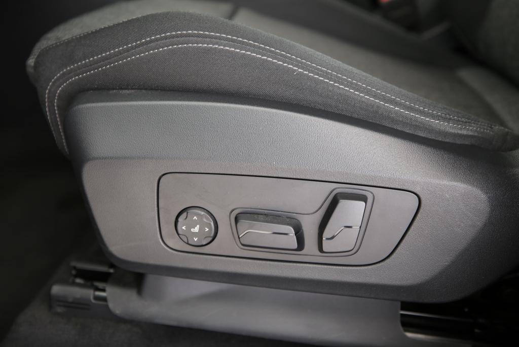 BMW X1 30e xDrive-image-22
