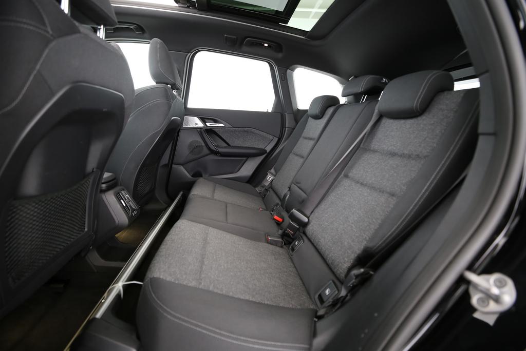 BMW X1 30e xDrive-image-14