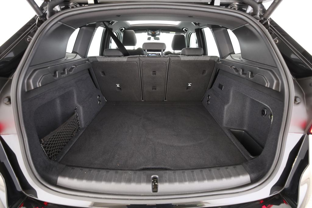 BMW X1 30e xDrive-image-17