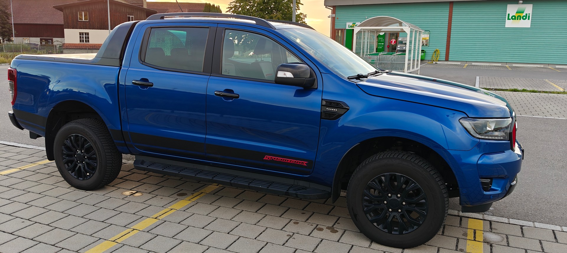 FORD 2.0 EcoBlue 4x4 Stormtrak-image-3