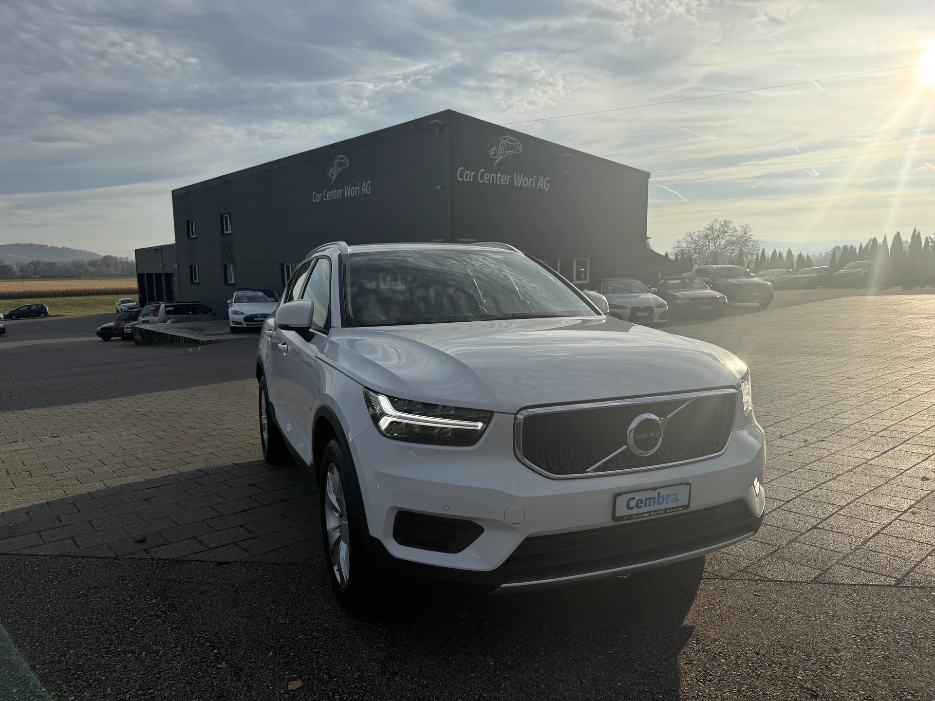 VOLVO XC40 T4 AWD Momentum Geartronic-image-5