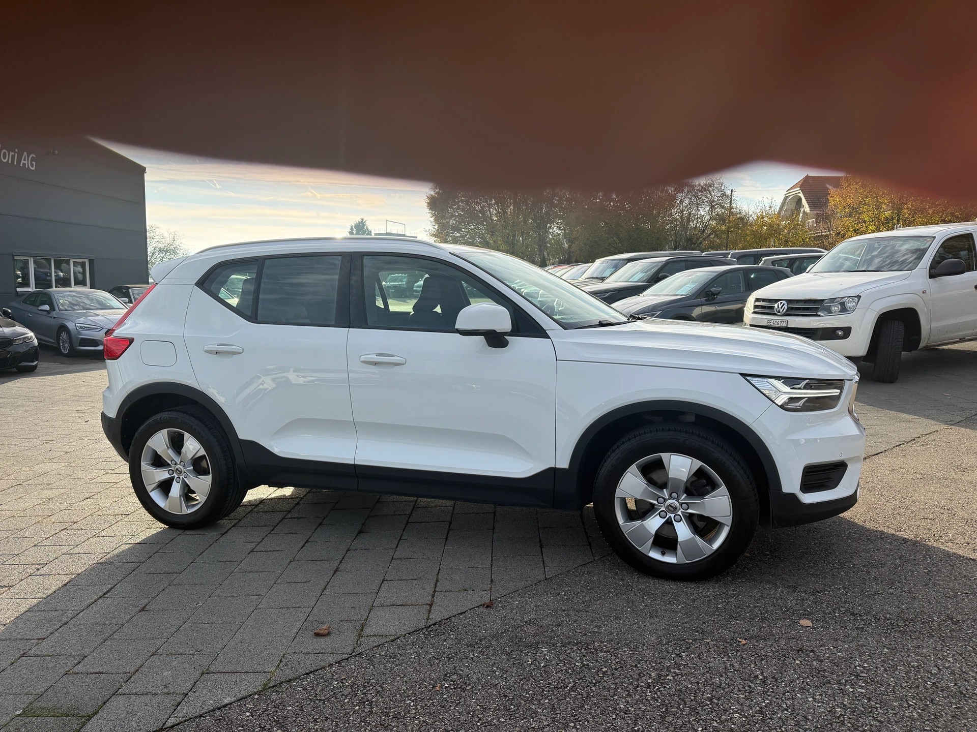 VOLVO XC40 T4 AWD Momentum Geartronic-image-4