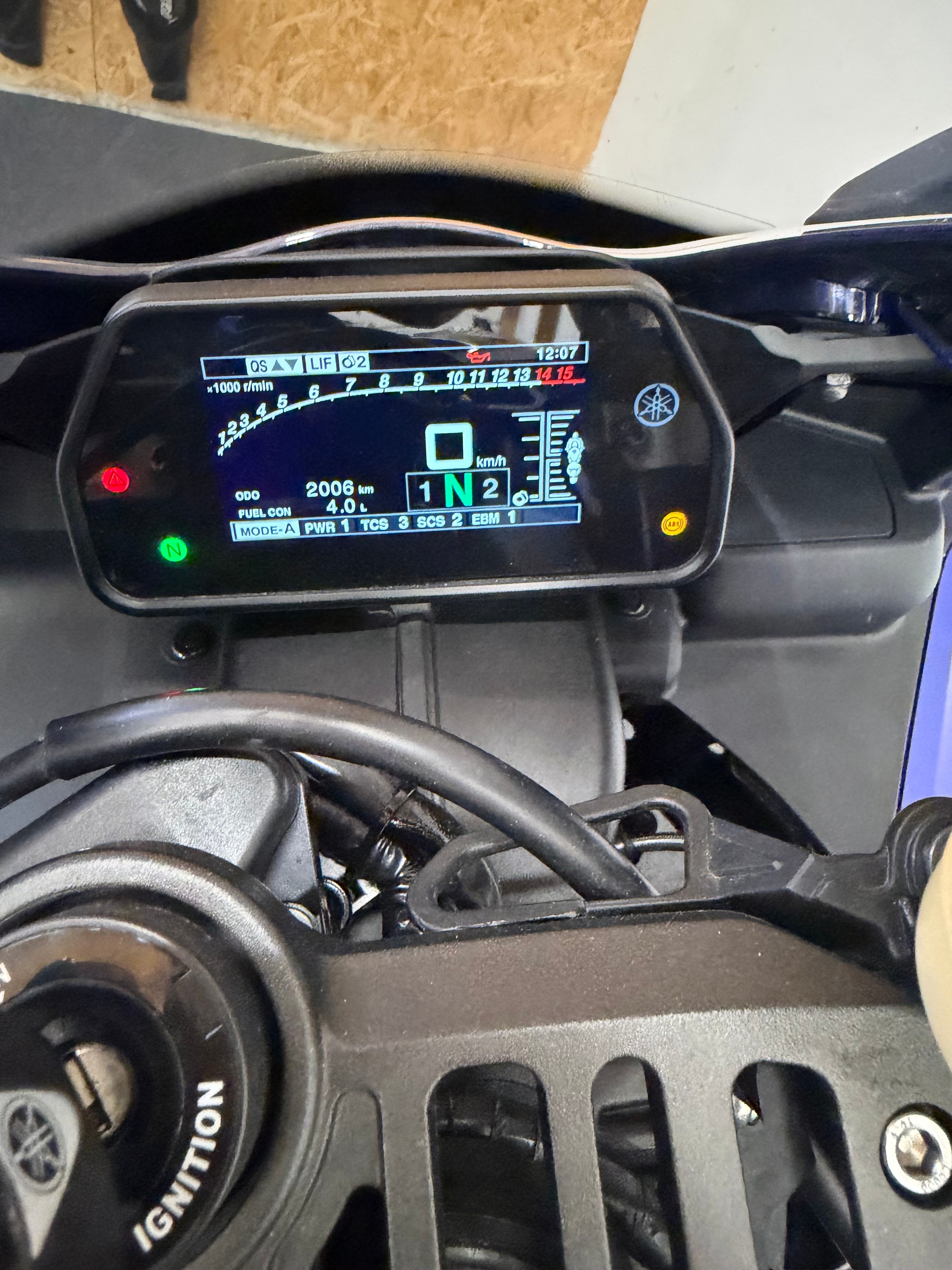 YAMAHA YZF-R1 ABS-image-6