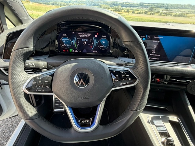 VW Golf 1.4 TSI PHEV GTE-image-14