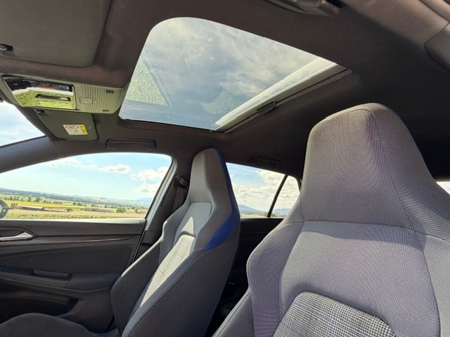 VW Golf 1.4 TSI PHEV GTE-image-15