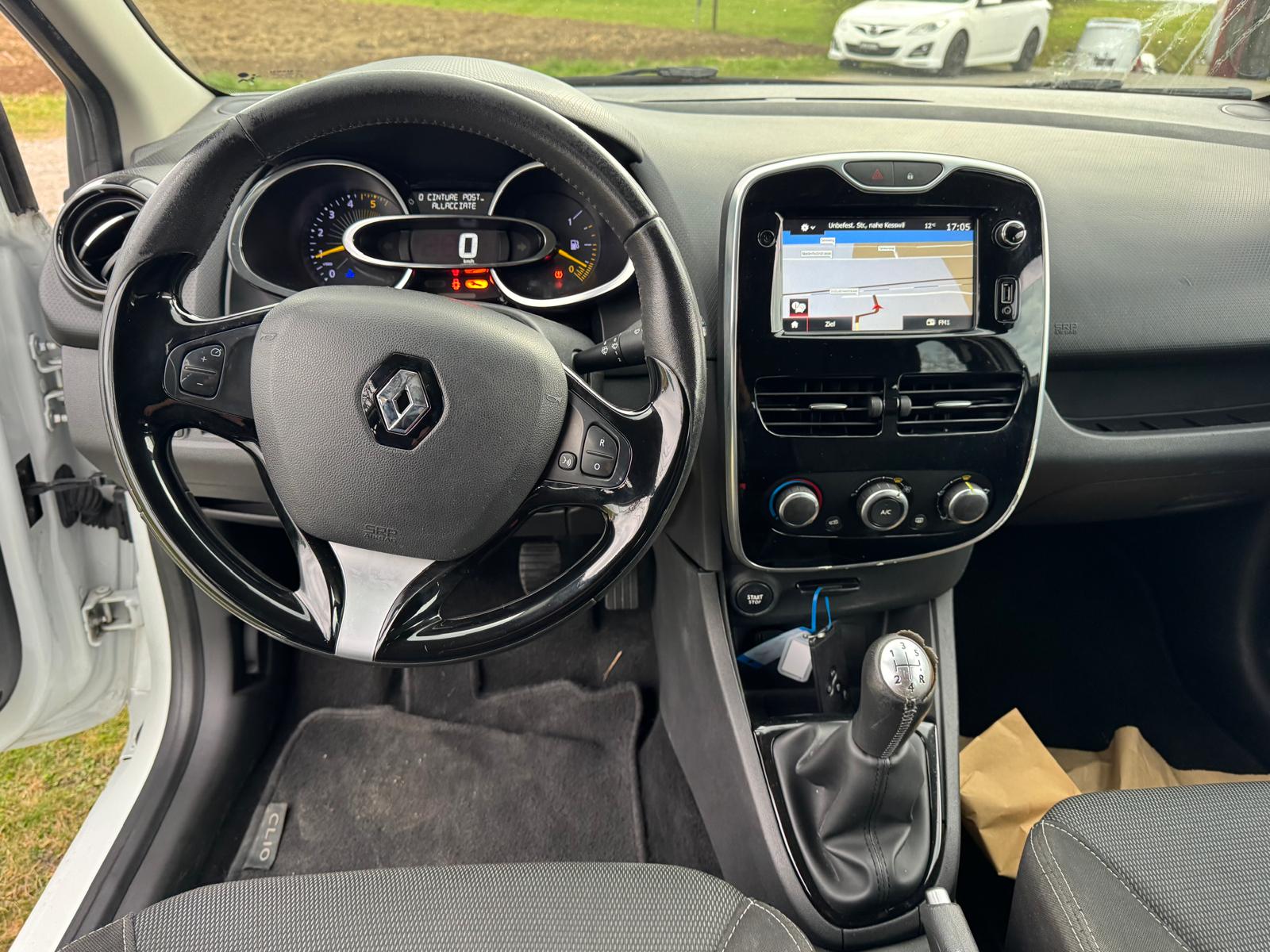 RENAULT Clio 1.5 dCi Expression-image-10