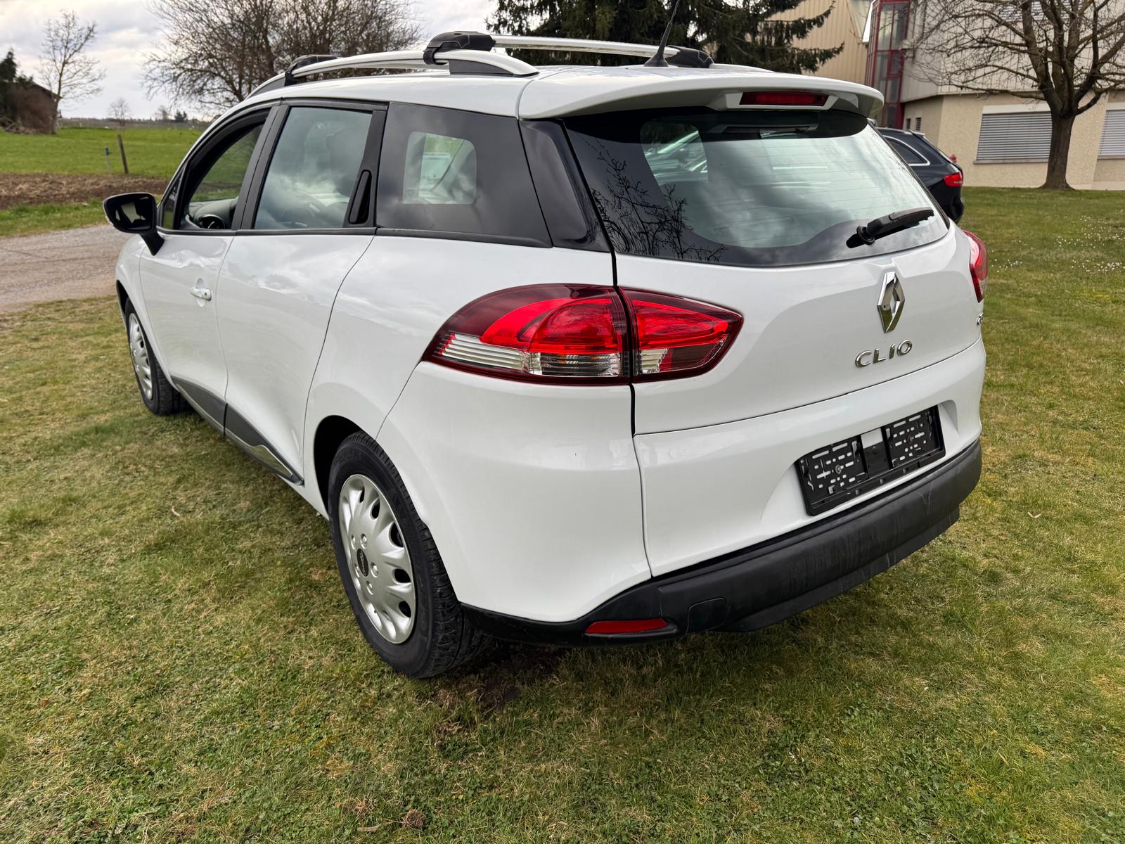 RENAULT Clio 1.5 dCi Expression-image-5