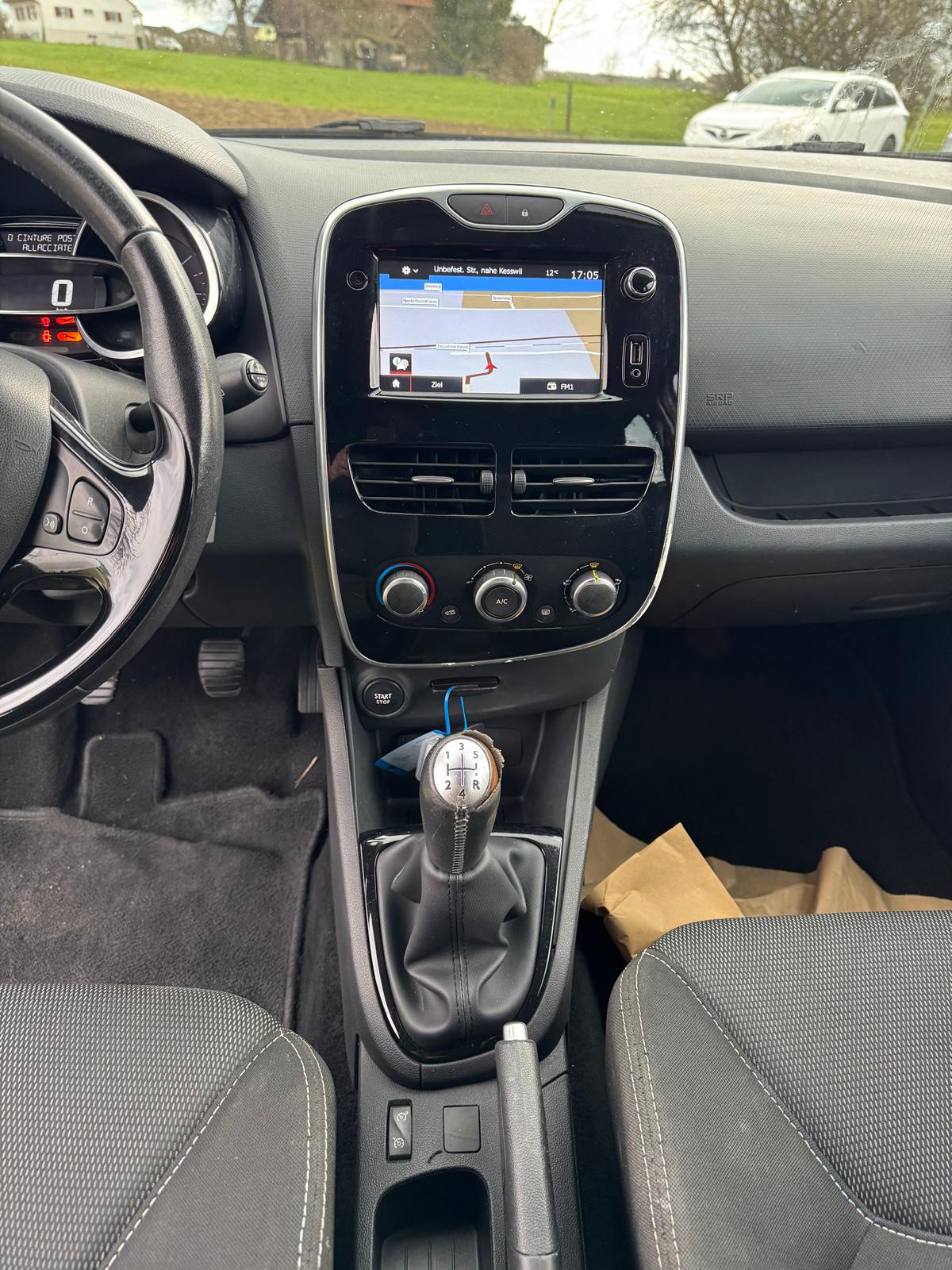 RENAULT Clio 1.5 dCi Expression-image-11
