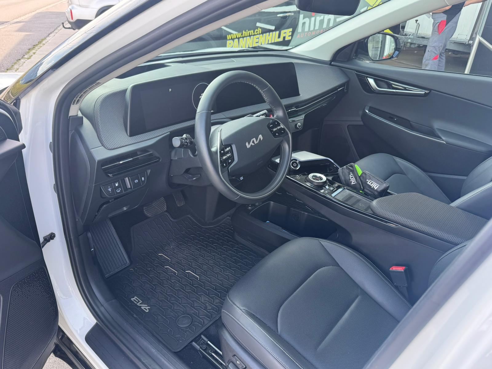 KIA EV6 77 kWh 4x4-image-4