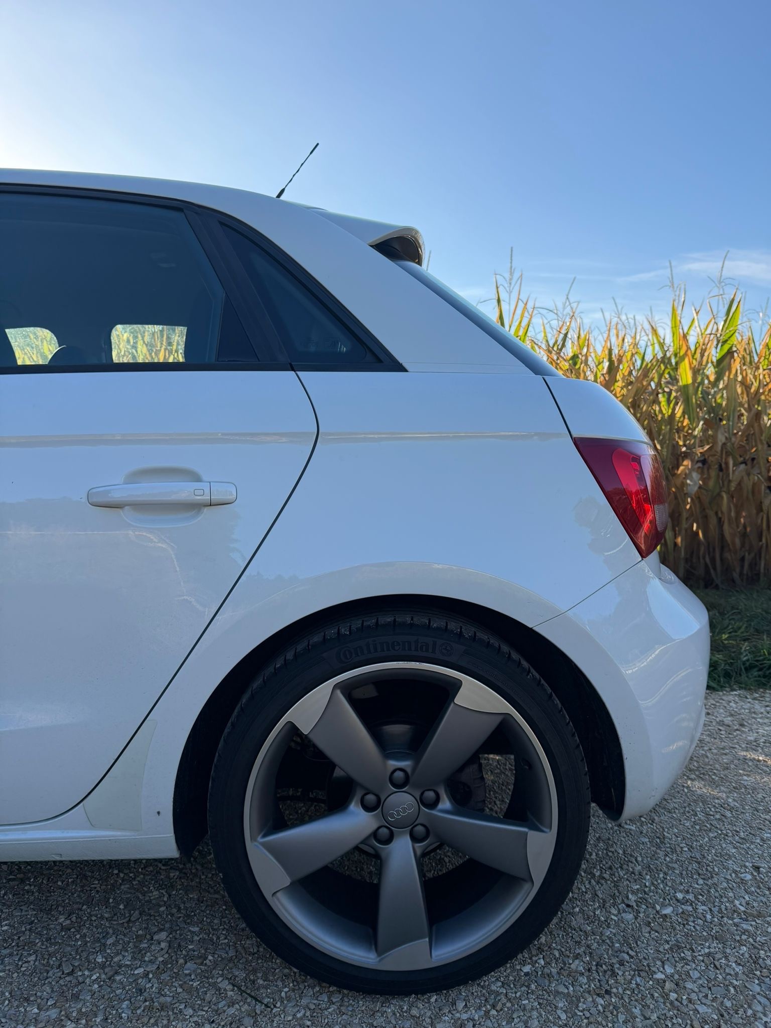 AUDI 1.2 TFSI Attraction-image-3