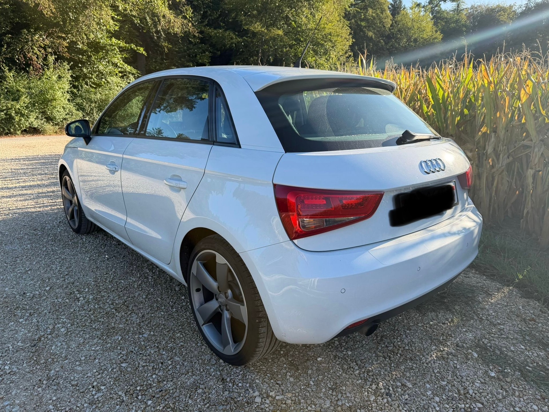 AUDI 1.2 TFSI Attraction-image-2